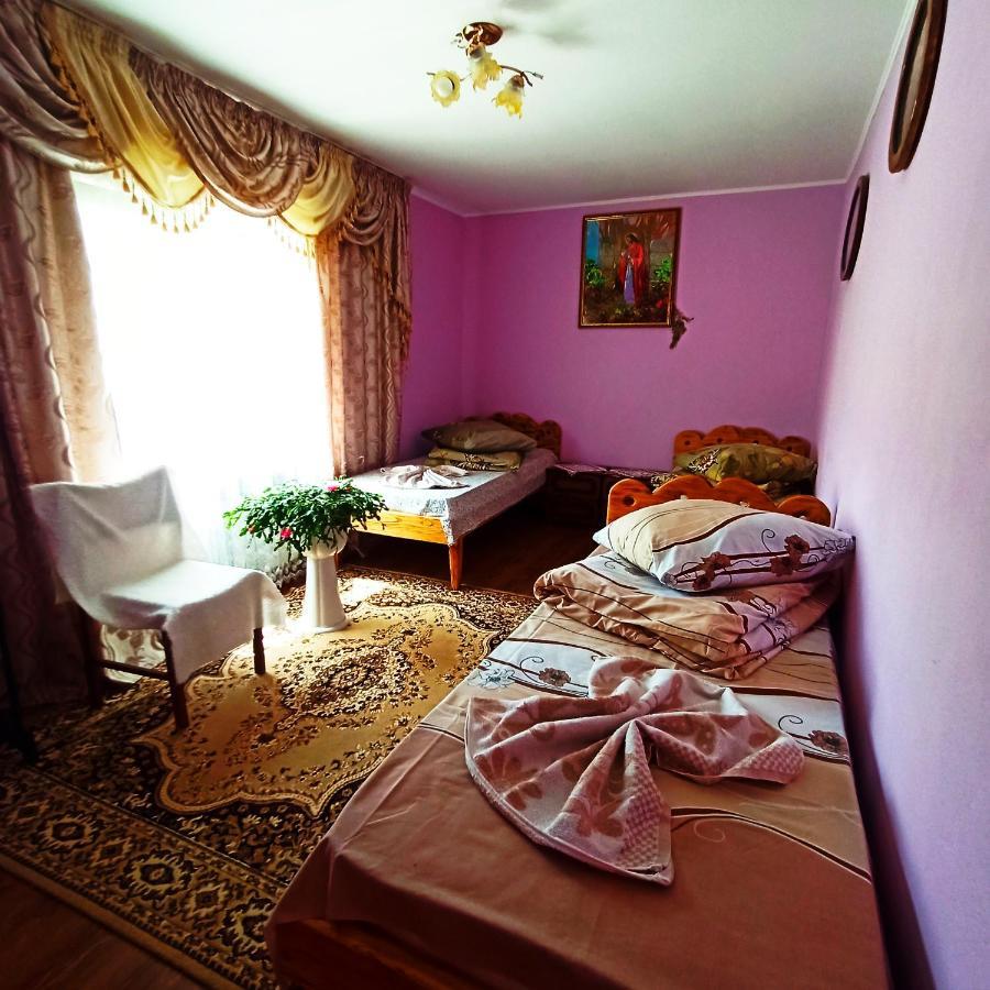 Садиба" У Василя" Bed & Breakfast Volovets Exterior photo