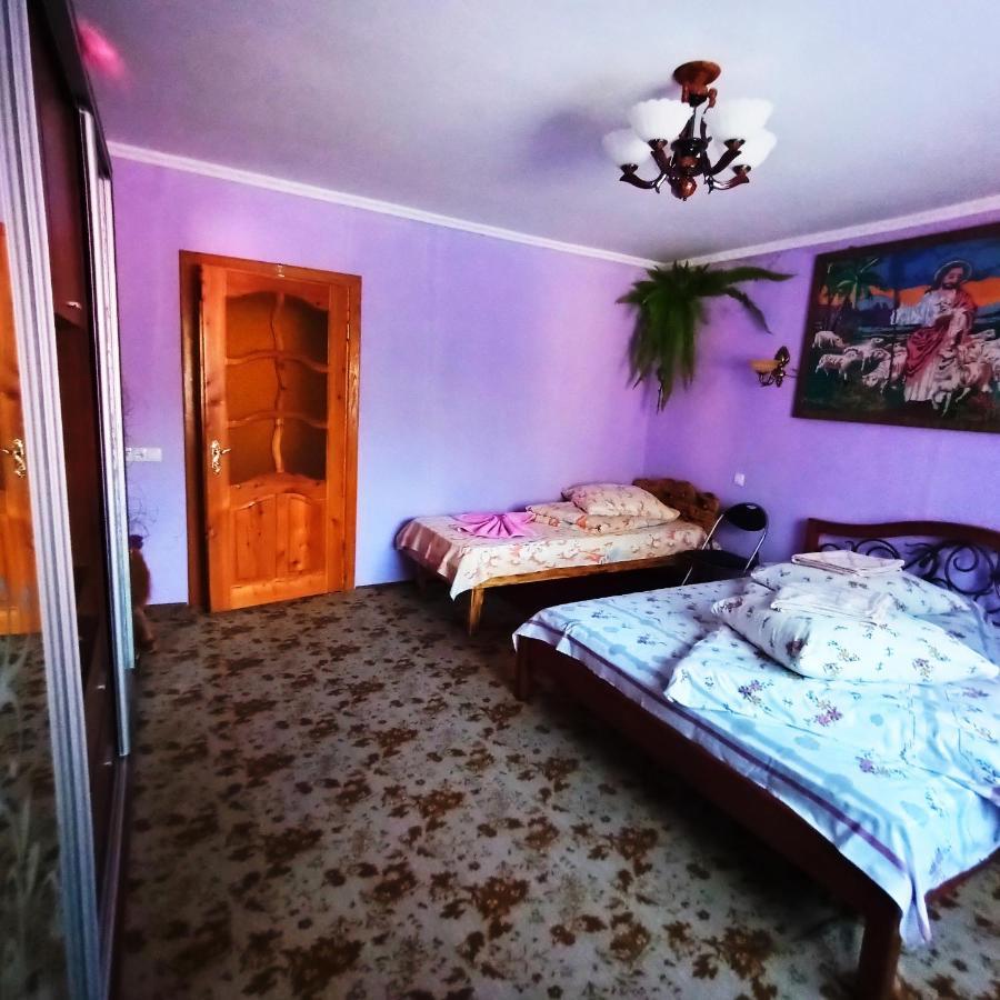 Садиба" У Василя" Bed & Breakfast Volovets Exterior photo