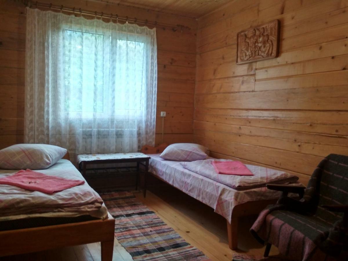 Садиба" У Василя" Bed & Breakfast Volovets Exterior photo